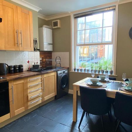 Spacious 2-Bed Flat With Garden, 3 Minutes Walk From Oval Tube Station Londres Exterior foto